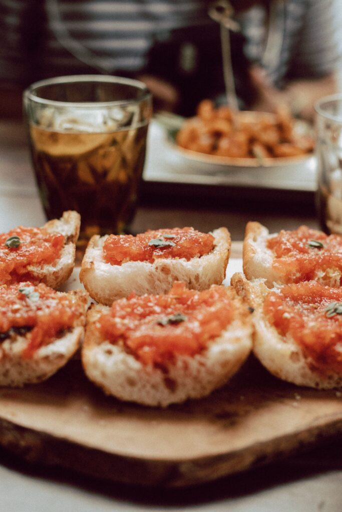 Recept na pravé španielske raňajky - pan con tomate - chlieb s paradajkou