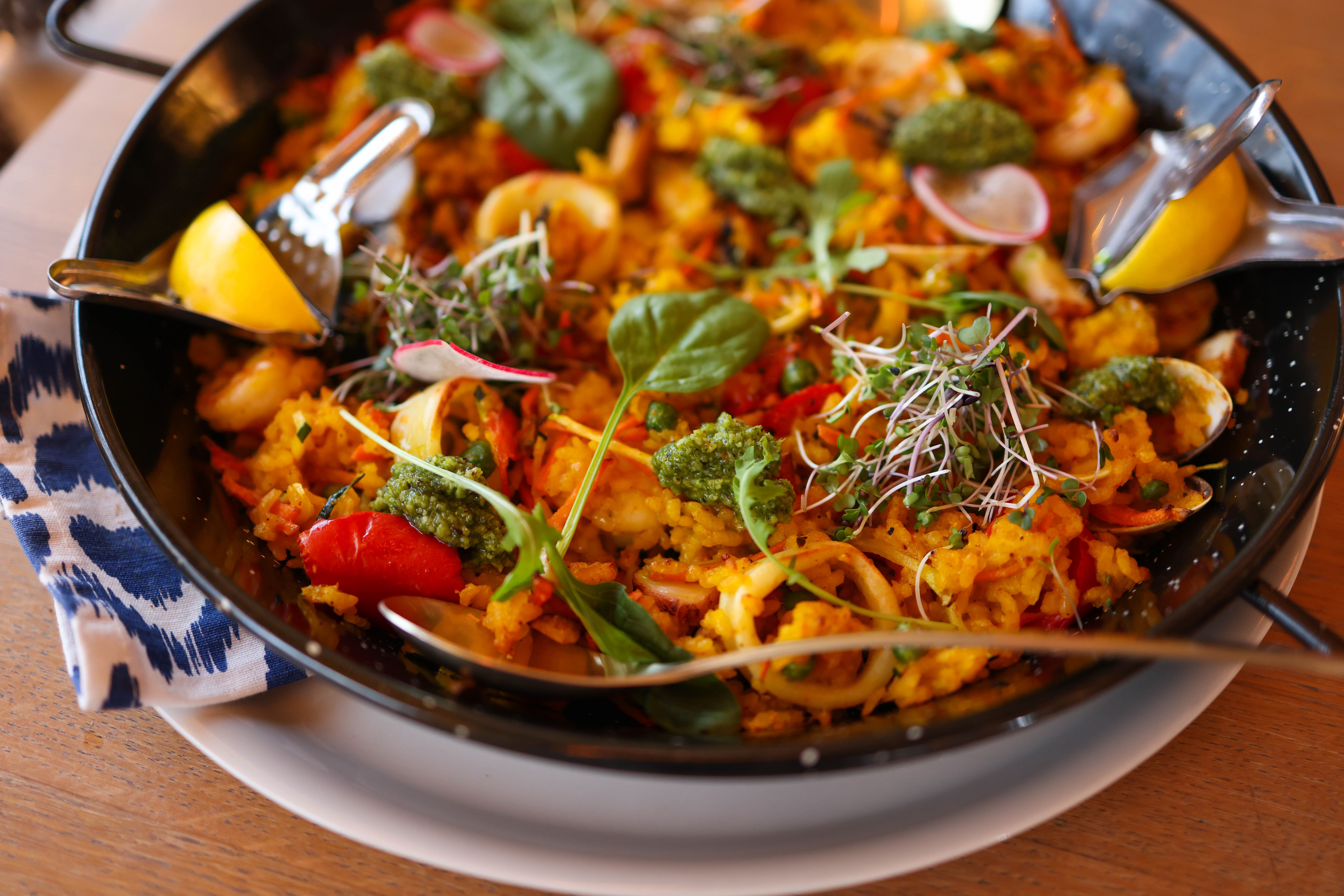 Paella valenciana – pravá chuť Španielska na tanieri - recept a mini lekcia španielčiny